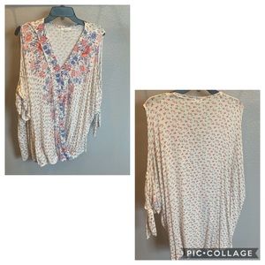 Maurices Women’s Cold Shoulder Top size 2